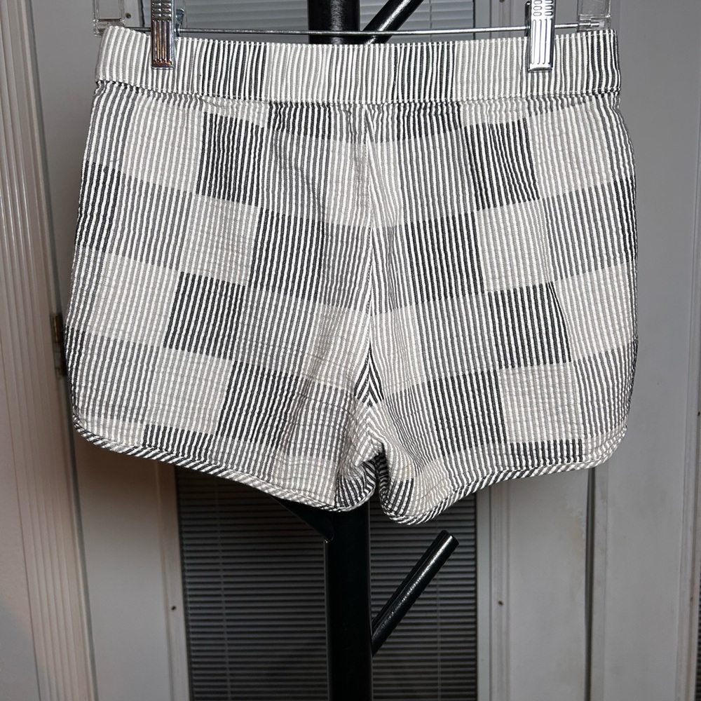 Madewell High Waist Black and White Shorts